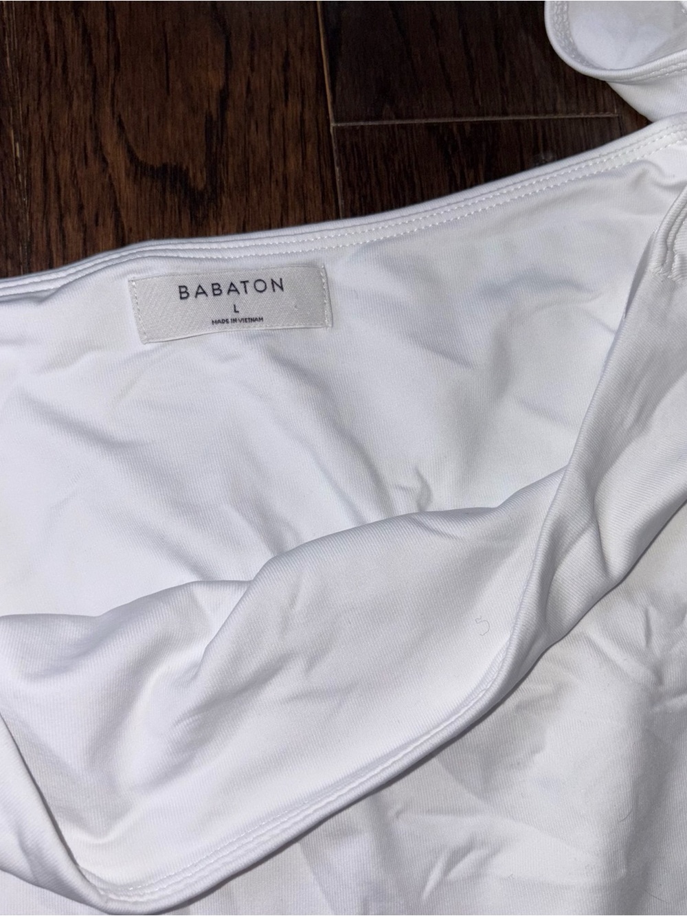 Aritzia contour/TNA/Babaton top bundle - Picture 6 of 7